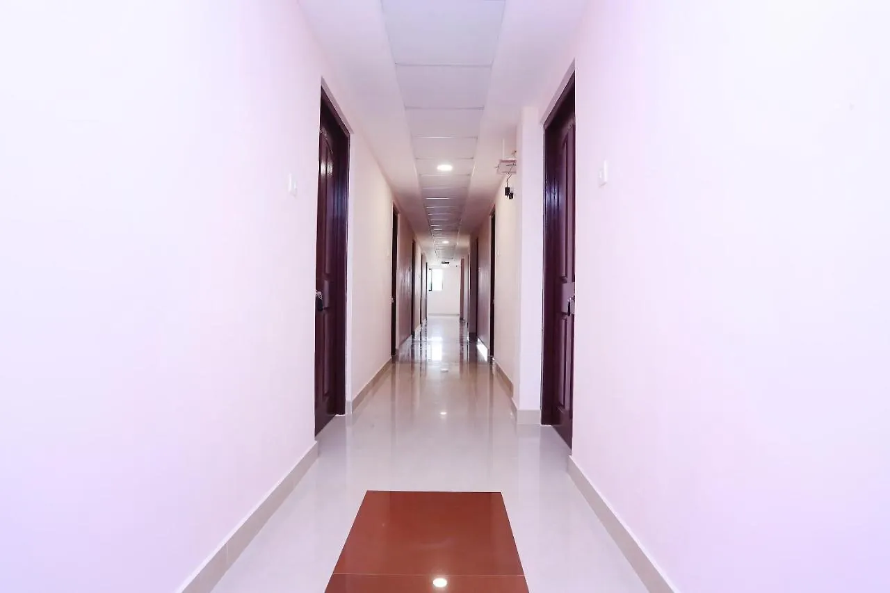 오요 13577 Tkr 메트로 레지던시 Kochi 인도